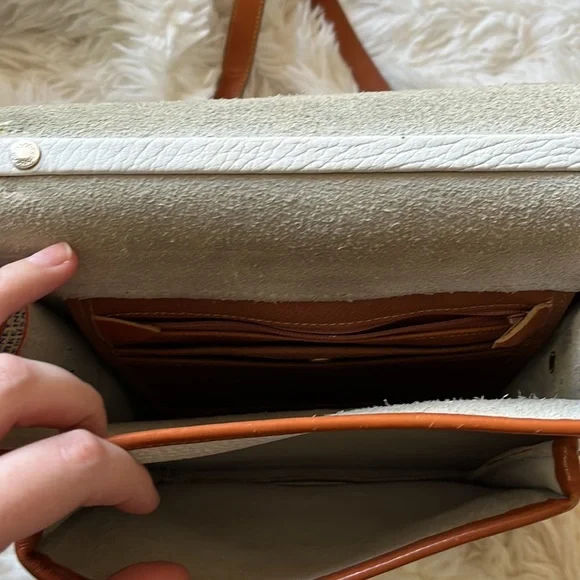 Vintage Dooney & Bourke White and Brown Courier Bag - Picture 11 of 11